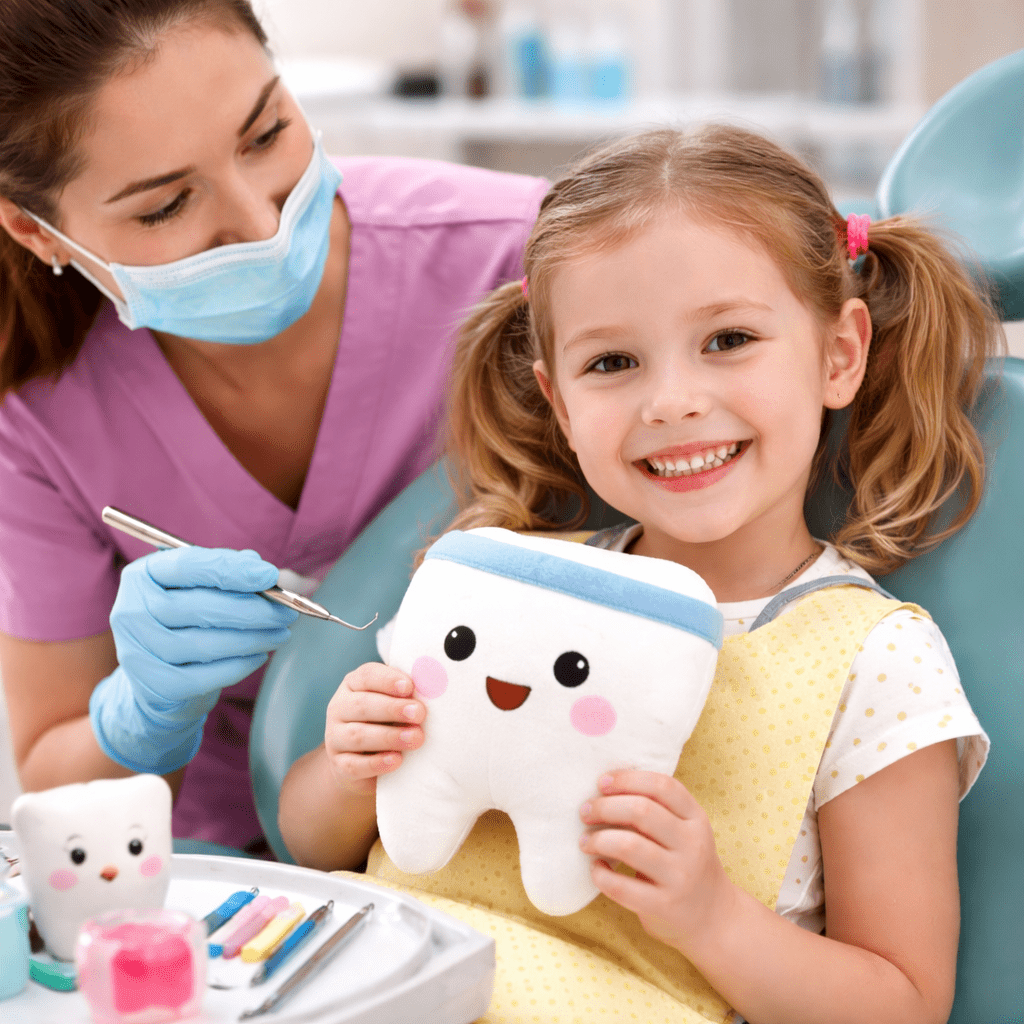 دندانپزشکی کودکان با بیمه | کلینیک دندانپزشکی ماه سیما